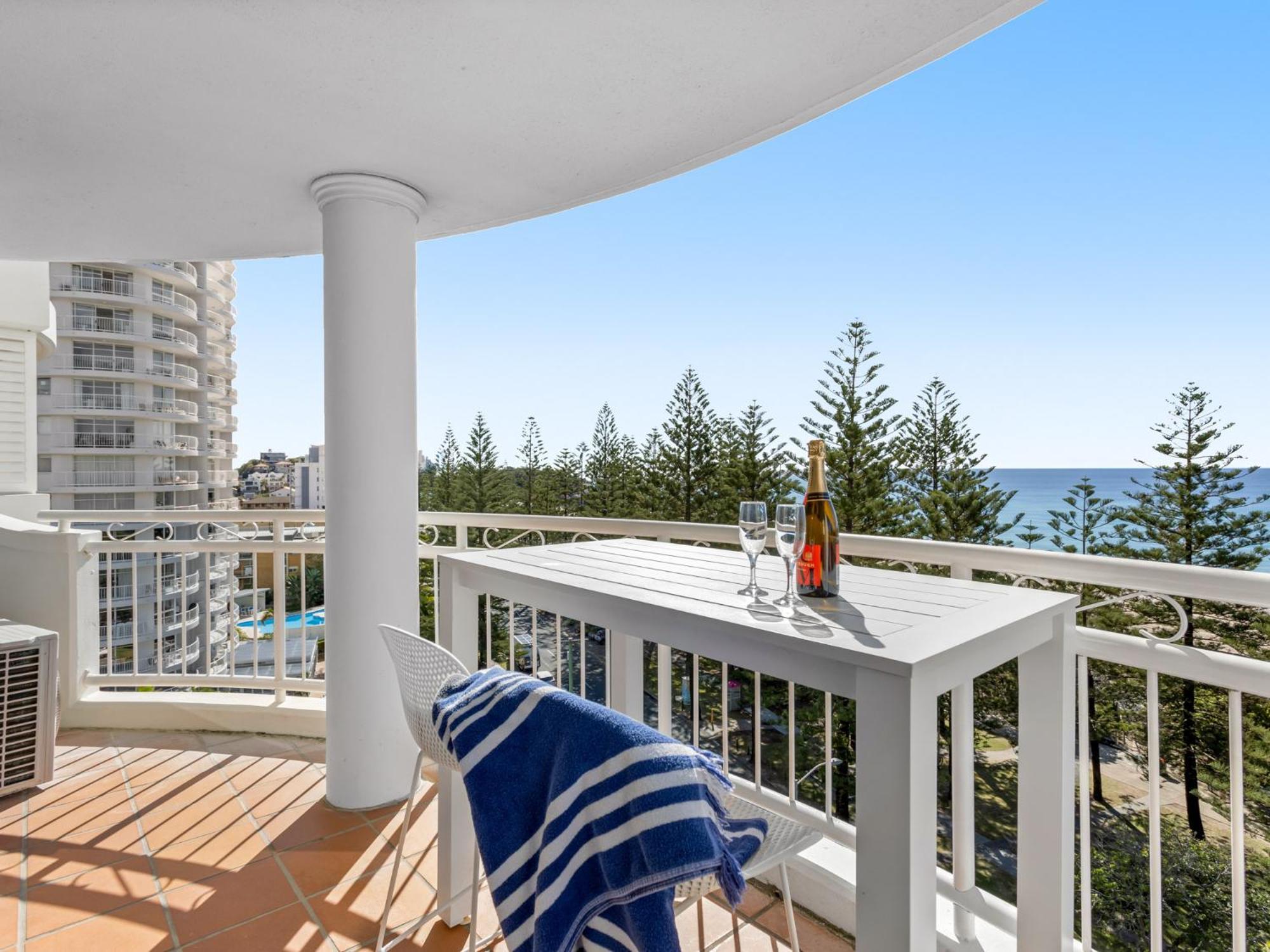 Ultiqa Burleigh Mediterranean Resort Gold Coast Extérieur photo