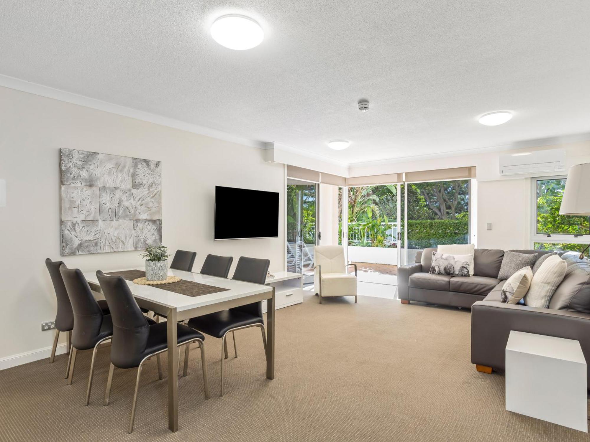 Ultiqa Burleigh Mediterranean Resort Gold Coast Extérieur photo