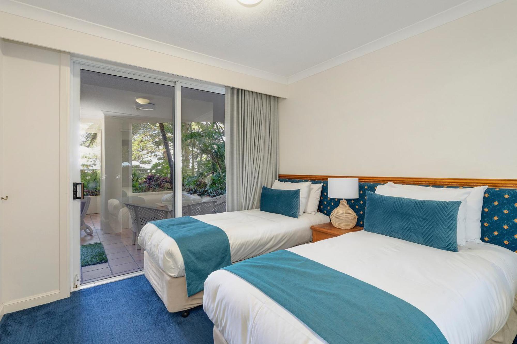 Ultiqa Burleigh Mediterranean Resort Gold Coast Extérieur photo