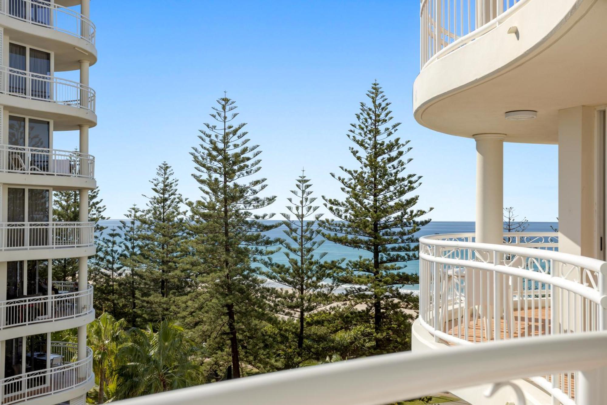Ultiqa Burleigh Mediterranean Resort Gold Coast Extérieur photo
